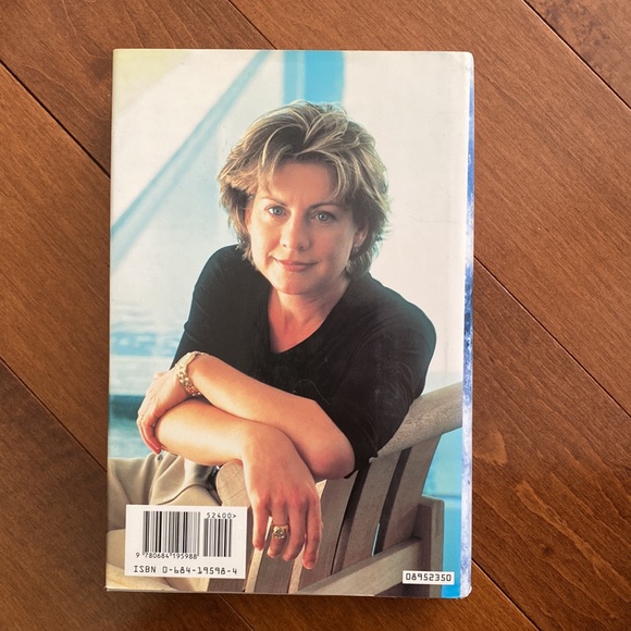 From Potter’s Field by Patricia Cornwell - Picture 2 of 3